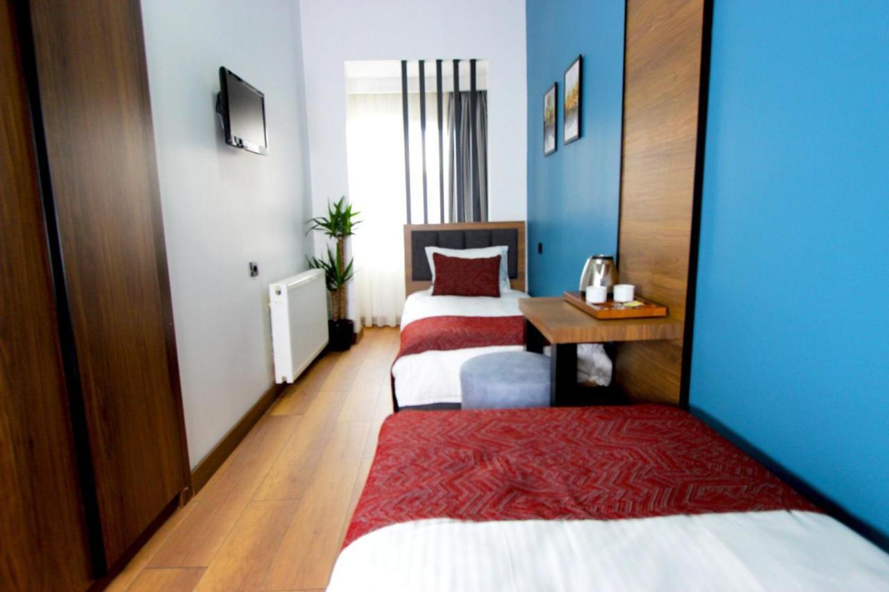 Besiktas Konuk Evi Hotel - Istanbul — Photos 2